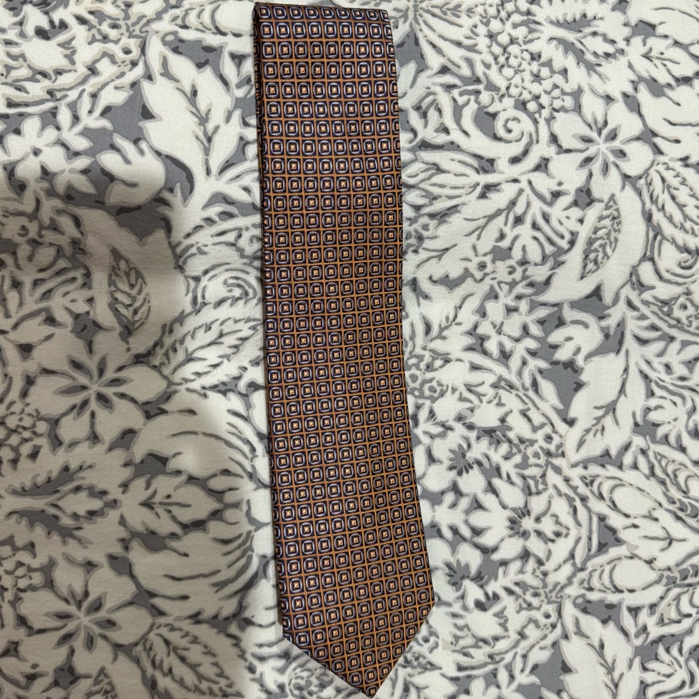 3/$30 New Tommy Hilfiger silk tie